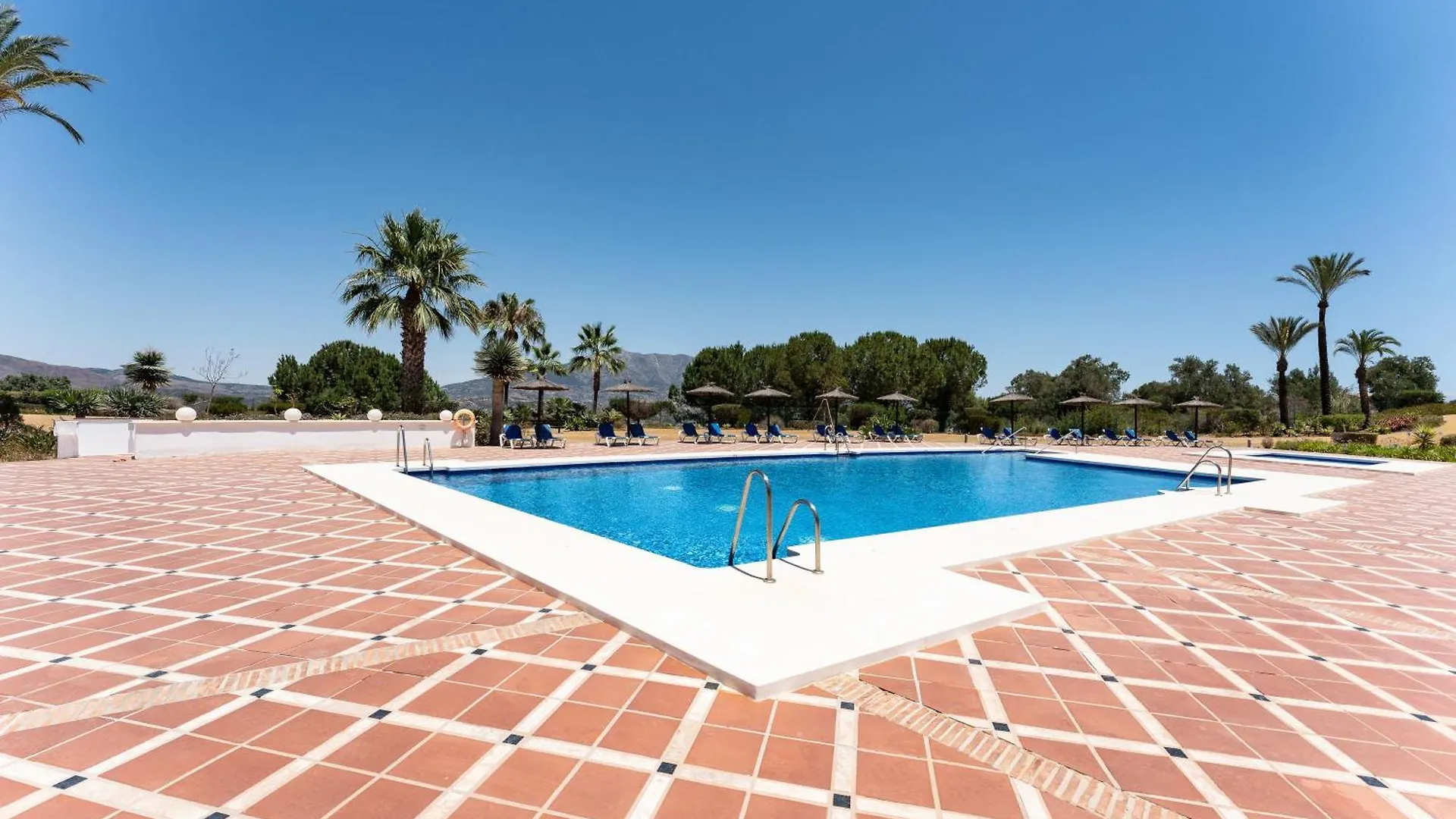 Real Alta Vista Golf Apartment Malaga Spain